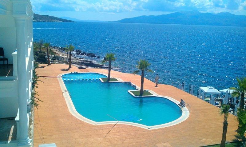 Santa Quaranta Premium Resort Saranda Dış mekan fotoğraf